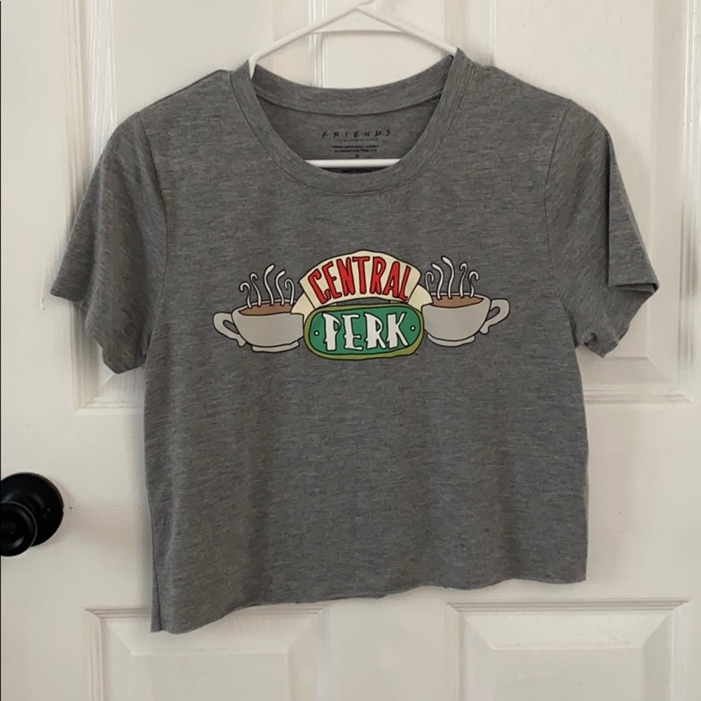 FRIENDS Tee